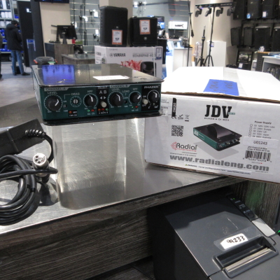 Radial JDV Mk5 Direct Box with Mic Input 3
